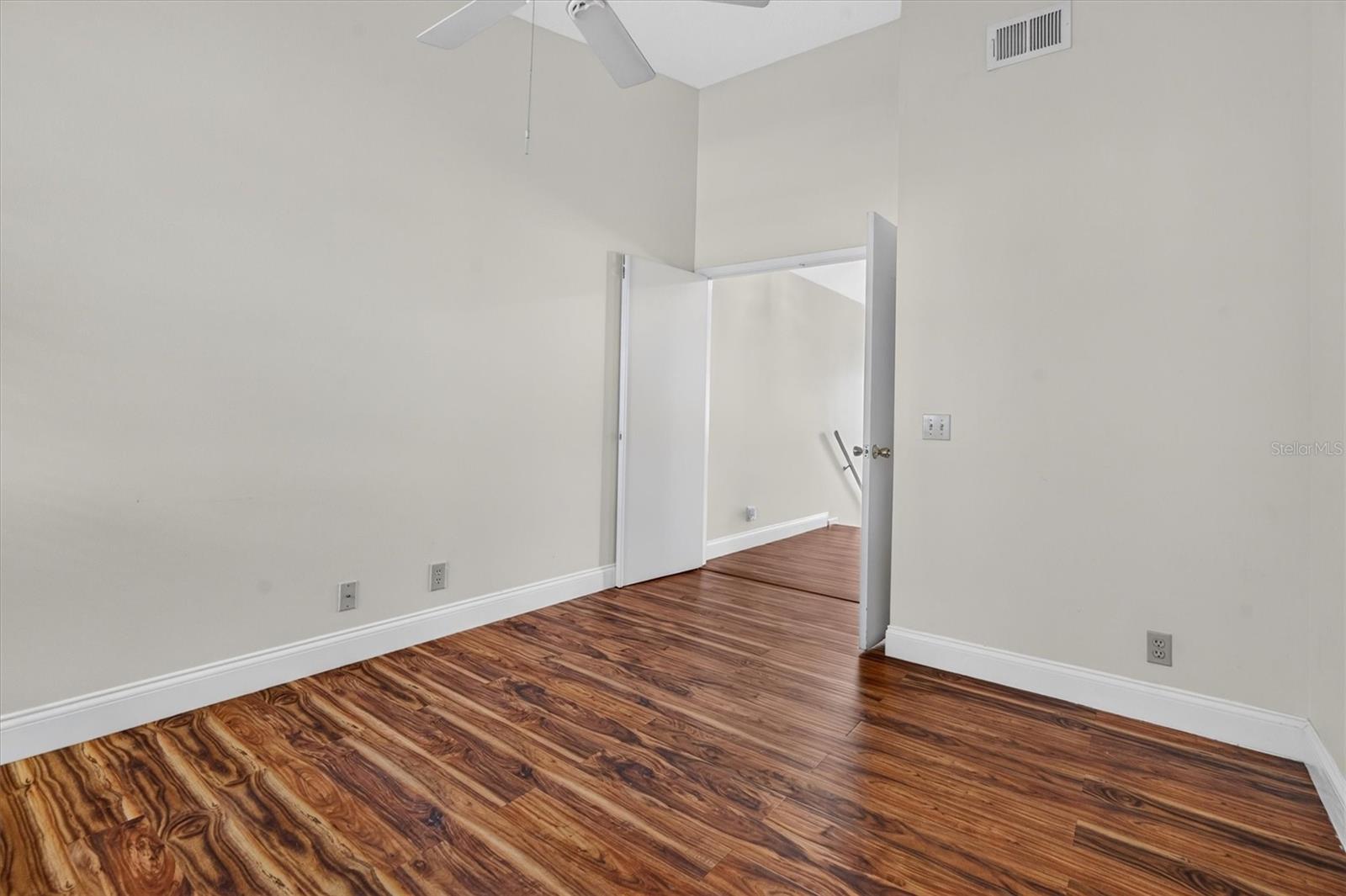 611 Chestnut Oak Cir #113 Property Photo 26