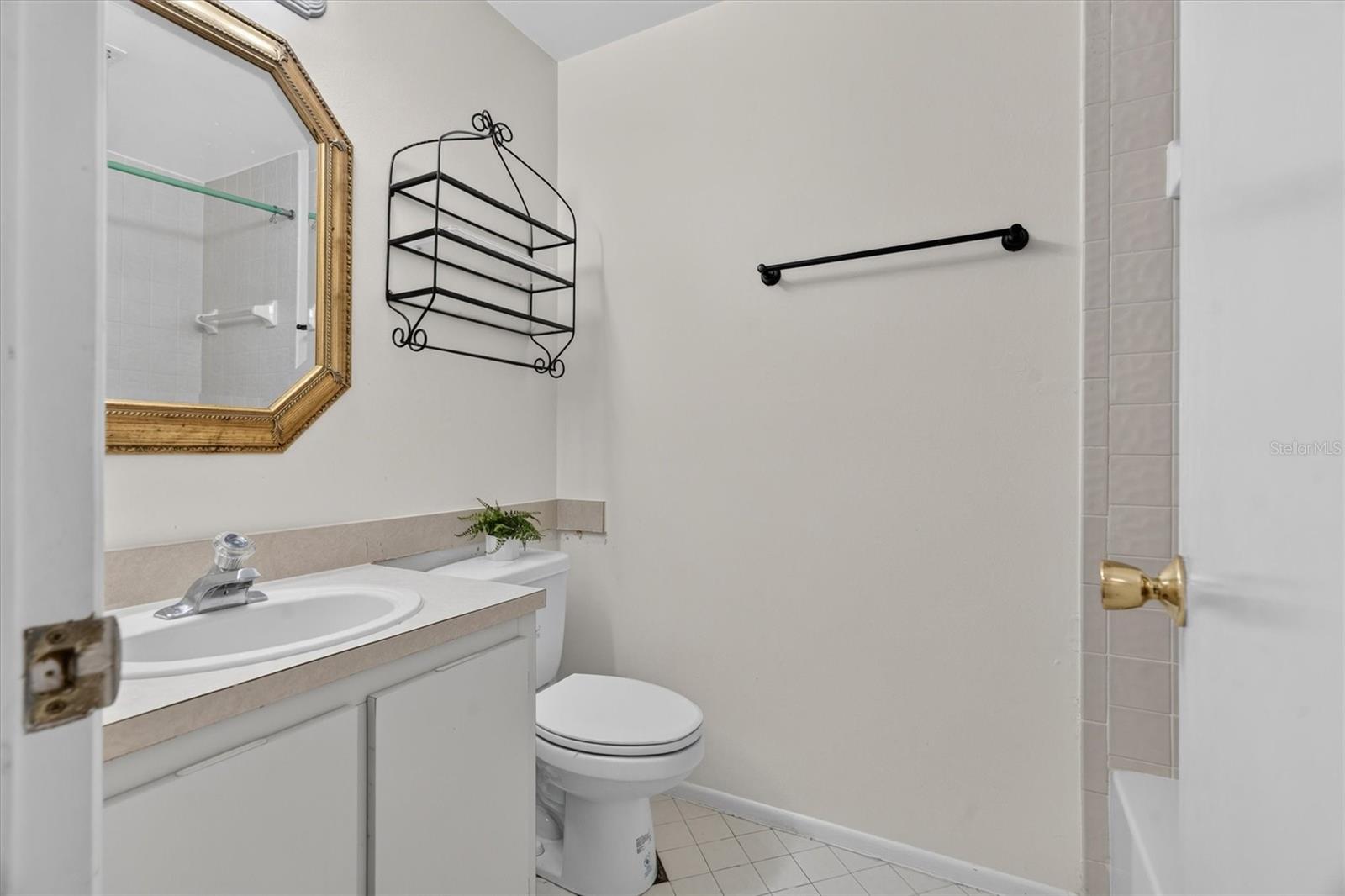 611 Chestnut Oak Cir #113 Property Photo 29