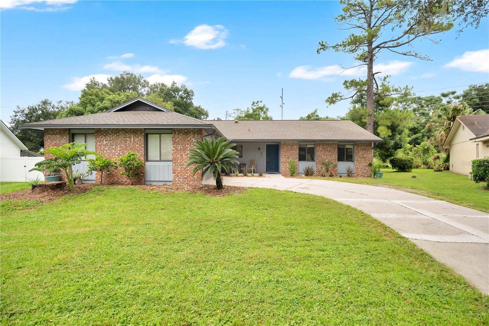 867 Benchwood Dr Property Photo 1