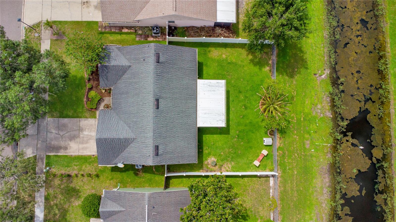 1324 Silverthorn Dr Property Photo 37