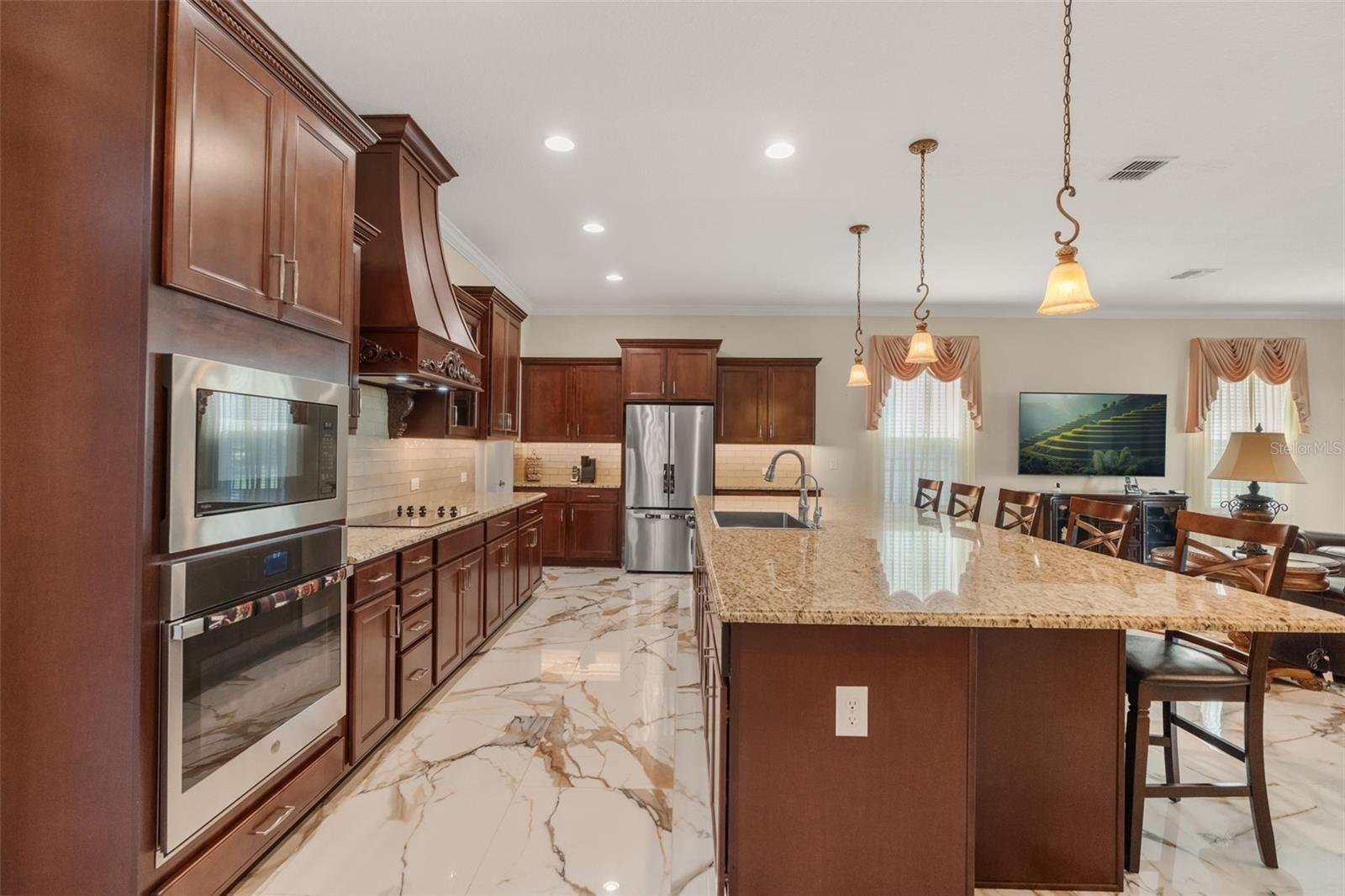 10750 Petrillo Way Property Photo 4