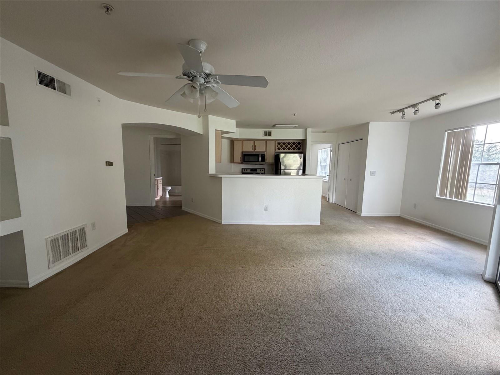 7250 Westpointe Blvd #1022 Property Photo 5