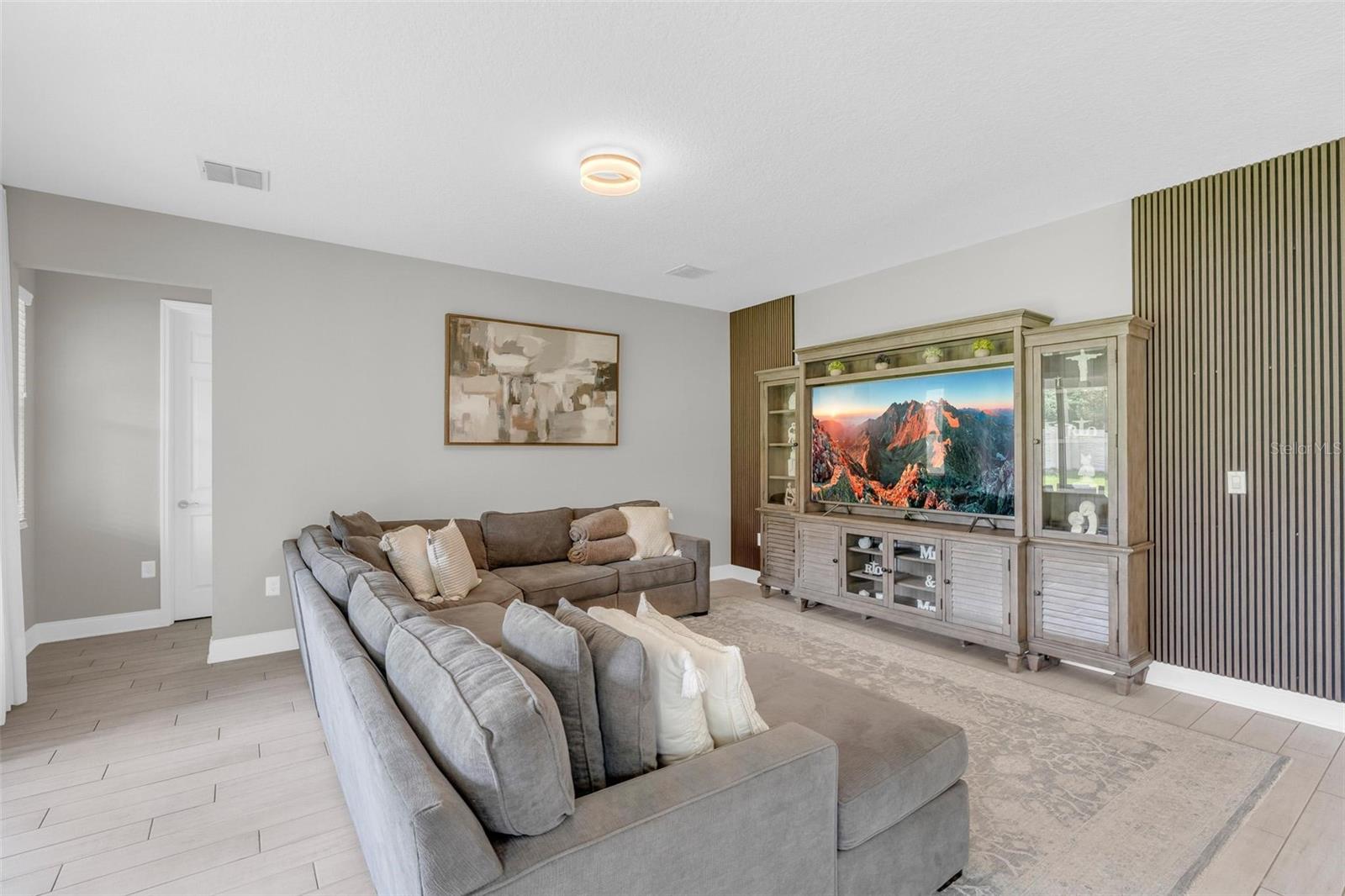 2415 Santa Vista Loop Property Photo 17