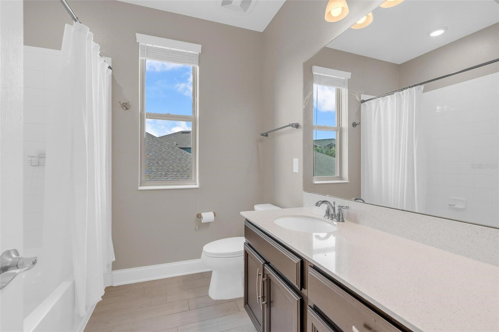 2415 Santa Vista Loop Property Photo 39
