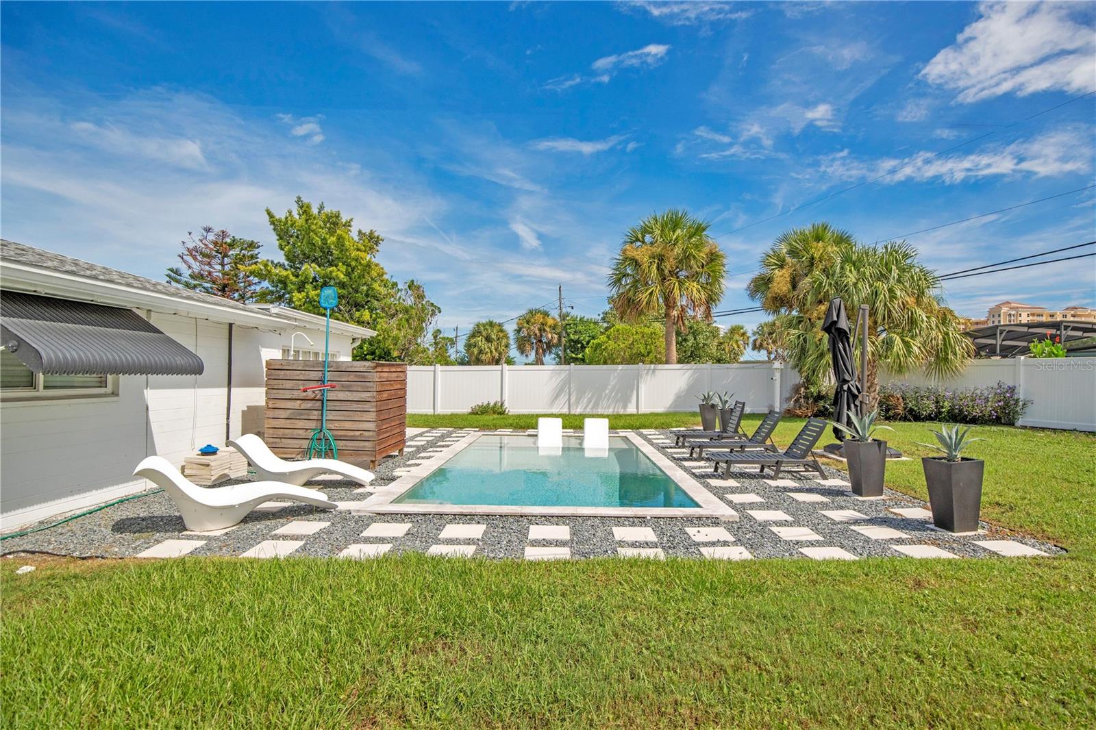 2565 S Peninsula Dr Property Photo 43