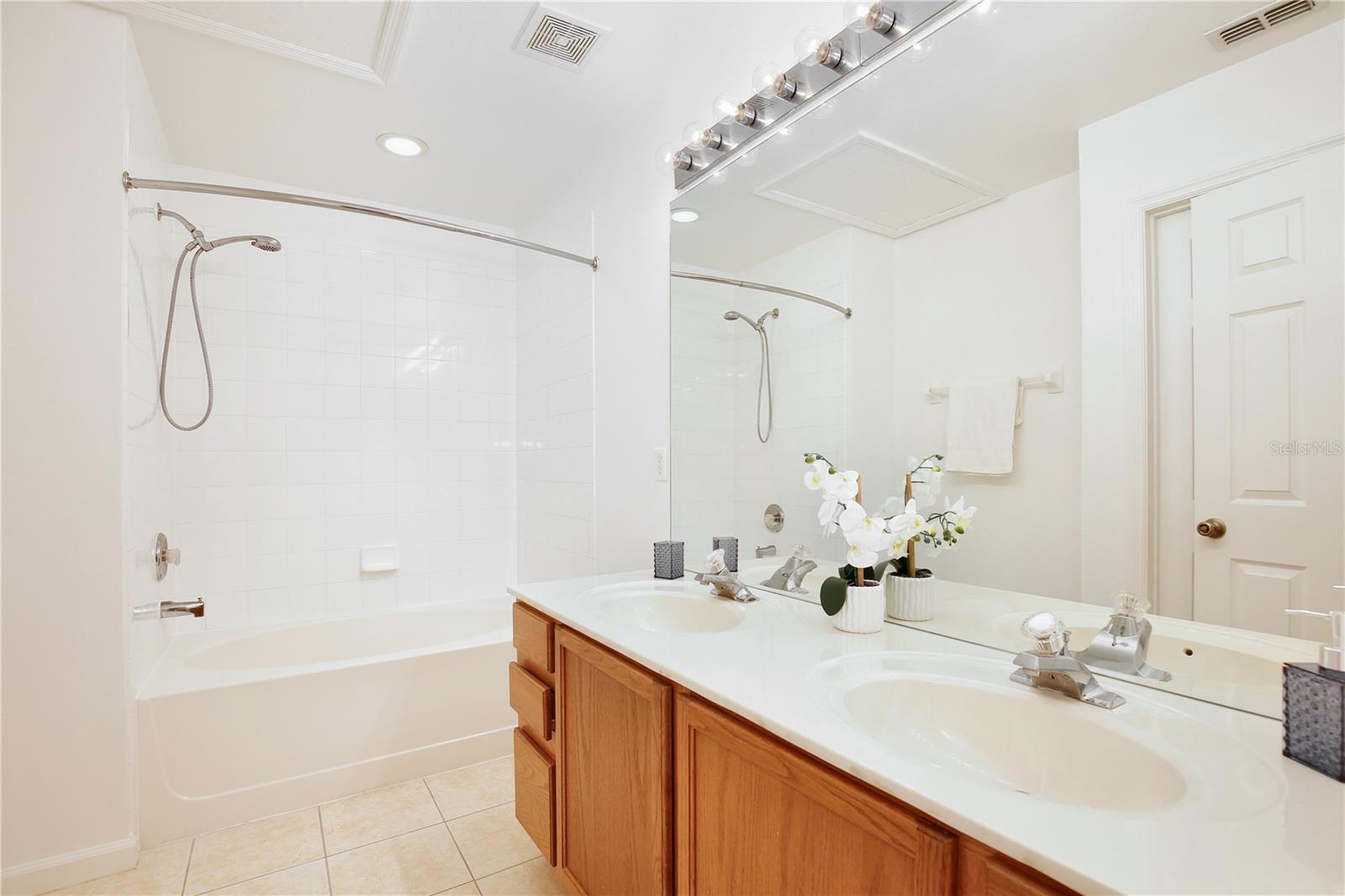 6080 Twain St #104 Property Photo 19