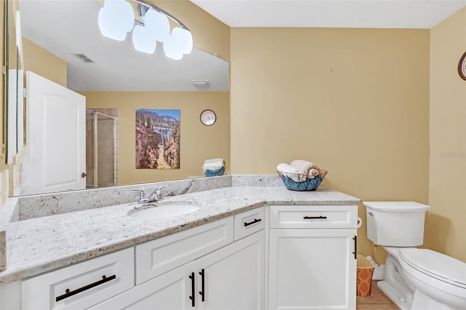 513 Mirasol Cir #101 Property Photo 13