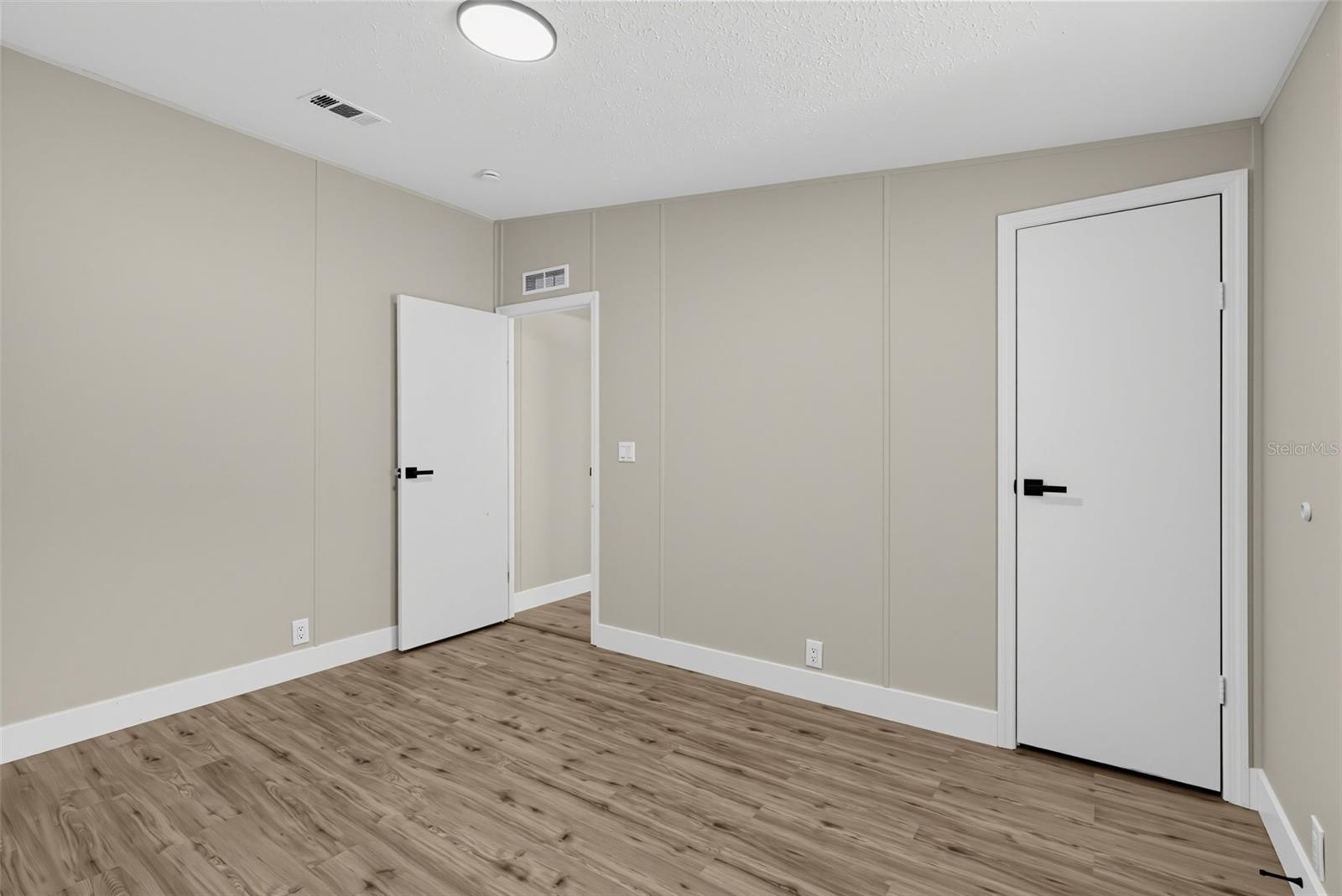 4243 Coyote Trl Property Photo 18
