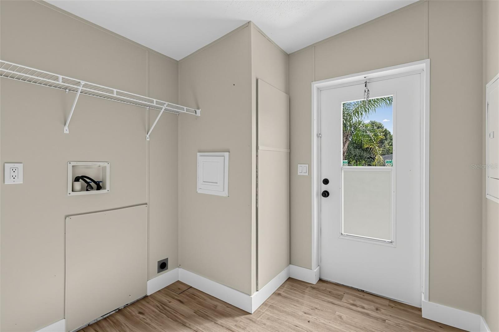 4243 Coyote Trl Property Photo 23