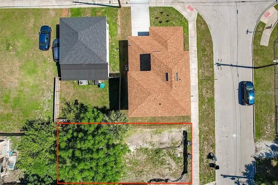 706 S Lee Ave Property Photo 2