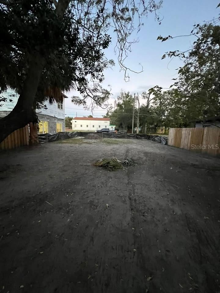 706 S Lee Ave Property Photo 6