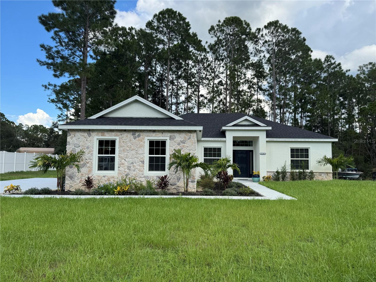 41346 PERSIMMON ST Property Photo 1