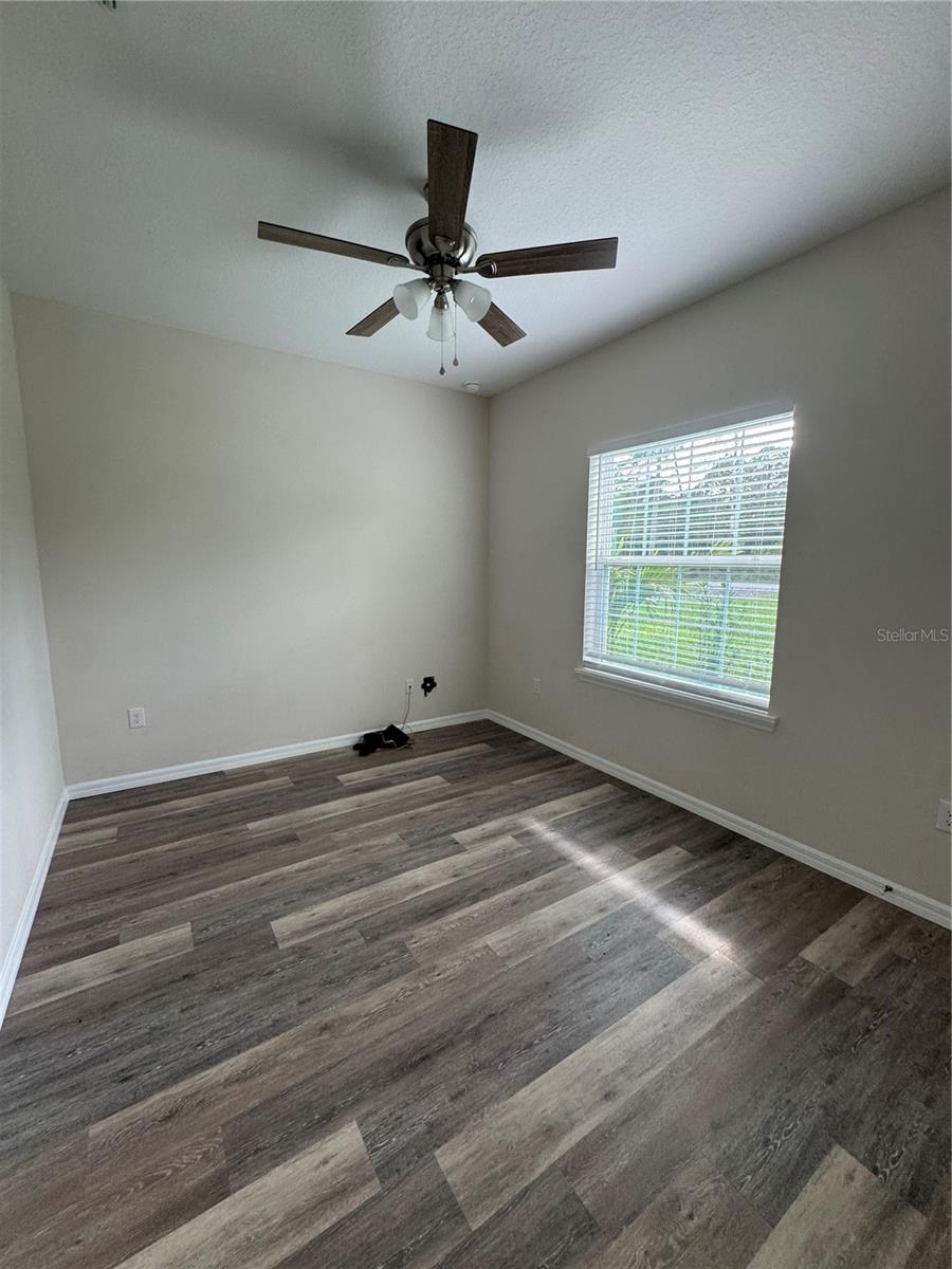 41346 Persimmon St Property Photo 3