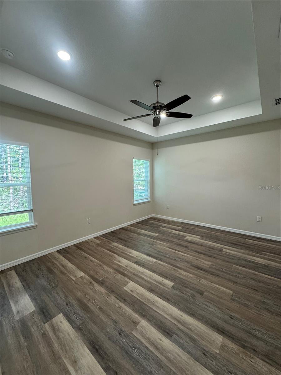 41346 Persimmon St Property Photo 4