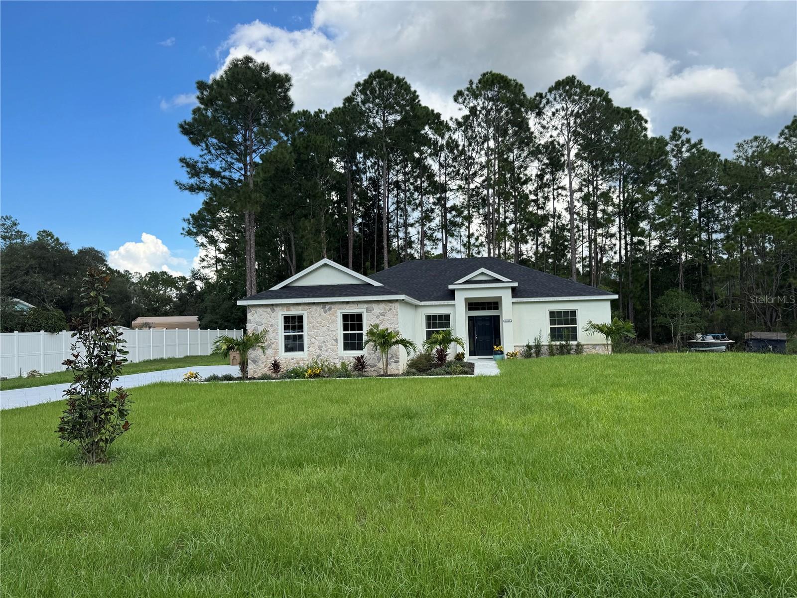 41346 Persimmon St Property Photo 14