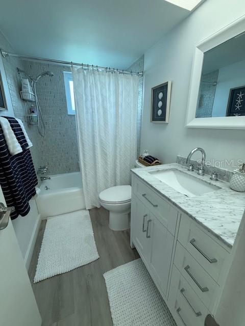 4455 Duhme Rd #305 Property Photo 14