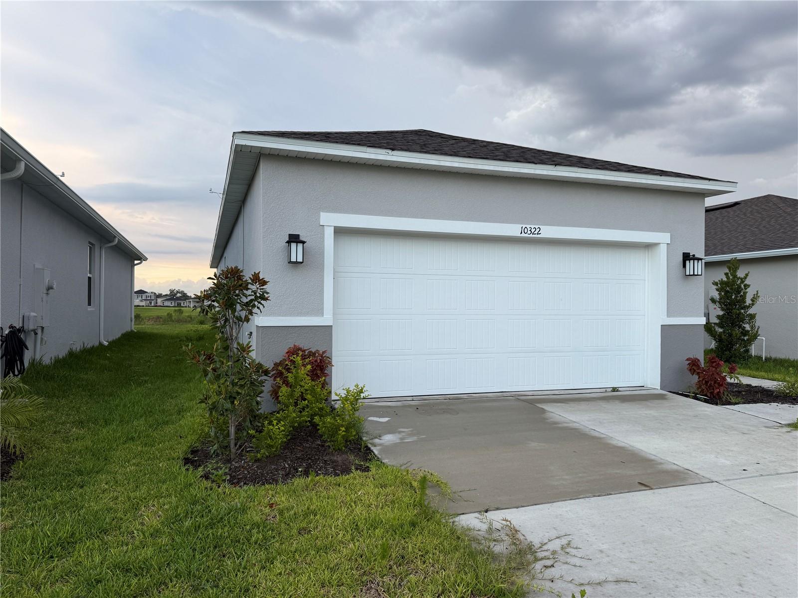 10322 Star Flower Ln Property Photo 2