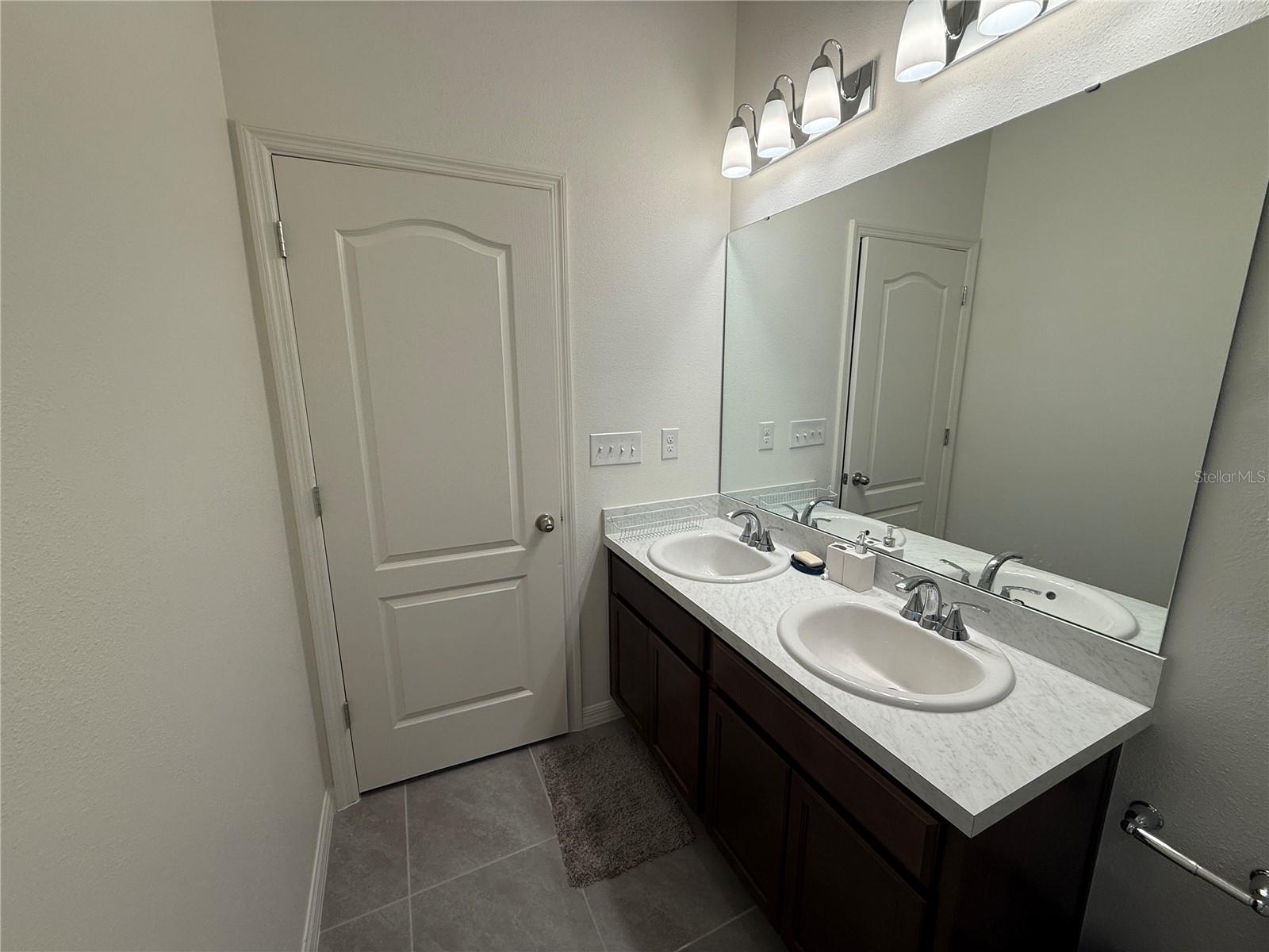10322 Star Flower Ln Property Photo 10