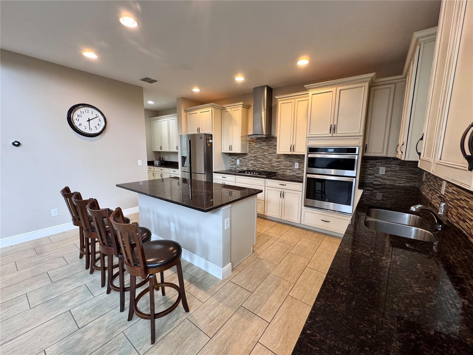 6366 Flat Lemon Dr Property Photo 10