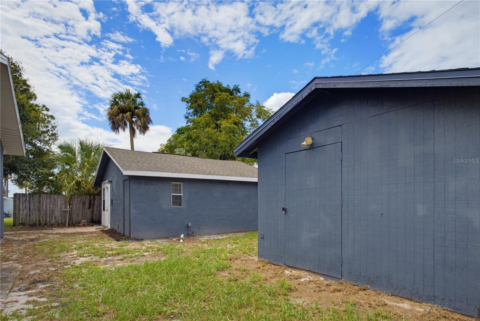 33 W Herrick Dr Property Photo 4