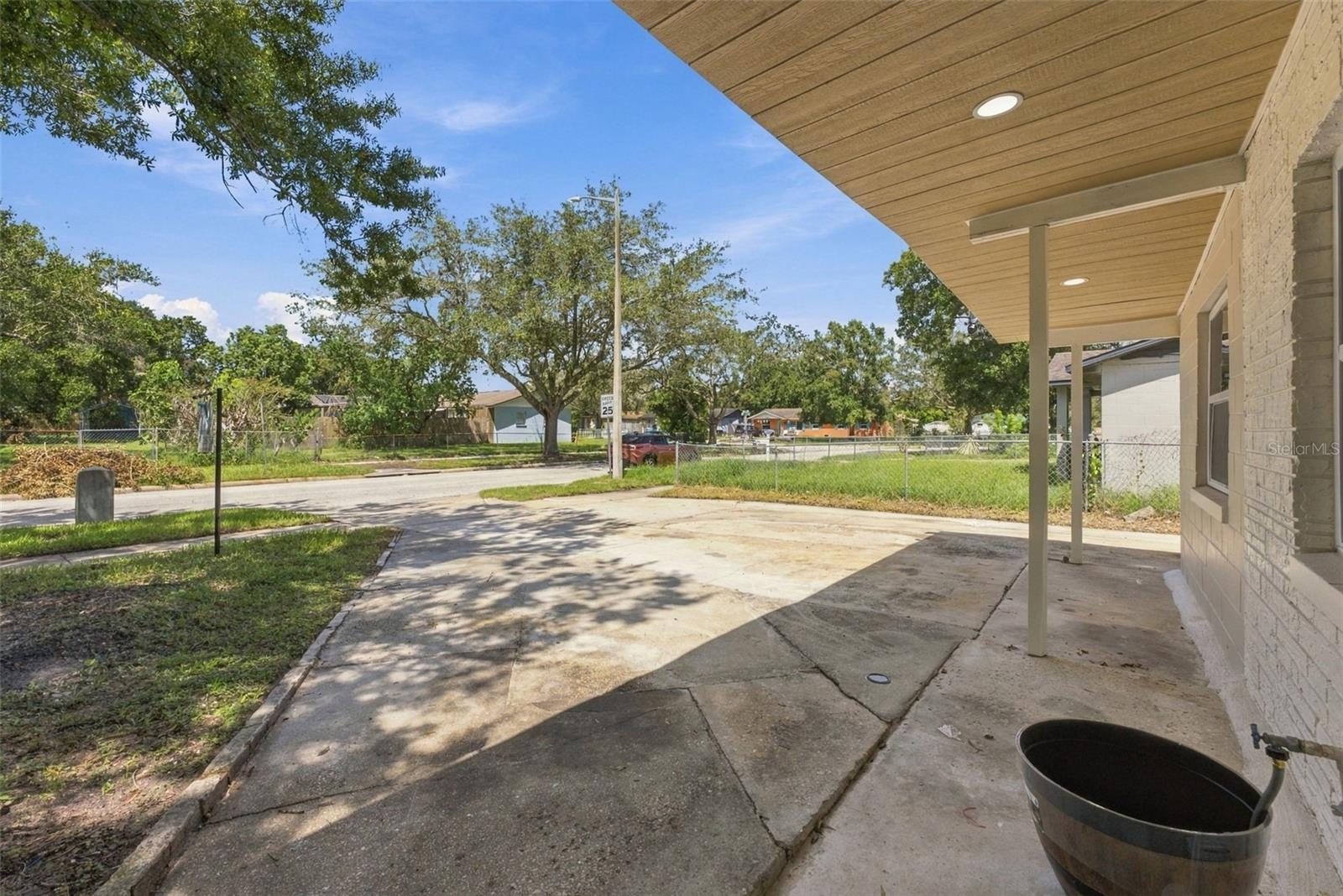 1321 Lescot Ln Property Photo 4