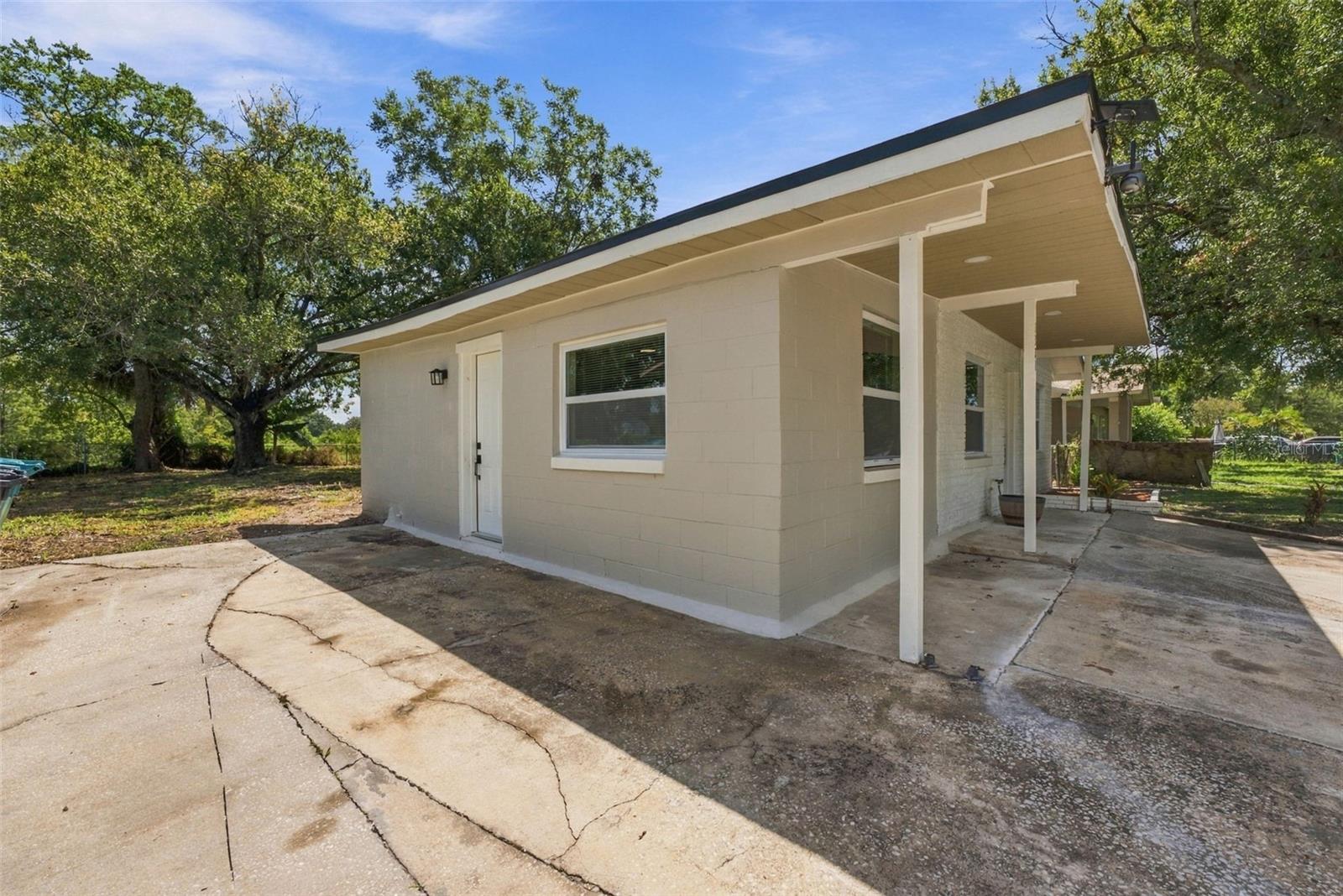 1321 Lescot Ln Property Photo 5