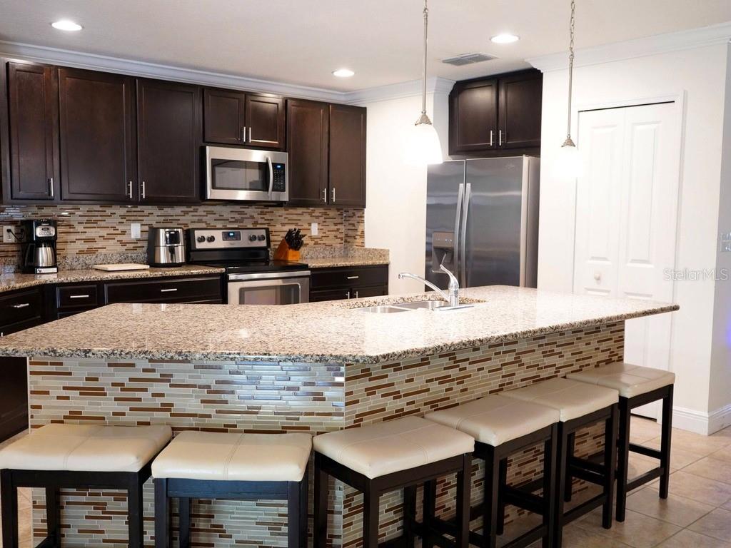 O6441245 Property Photo 4