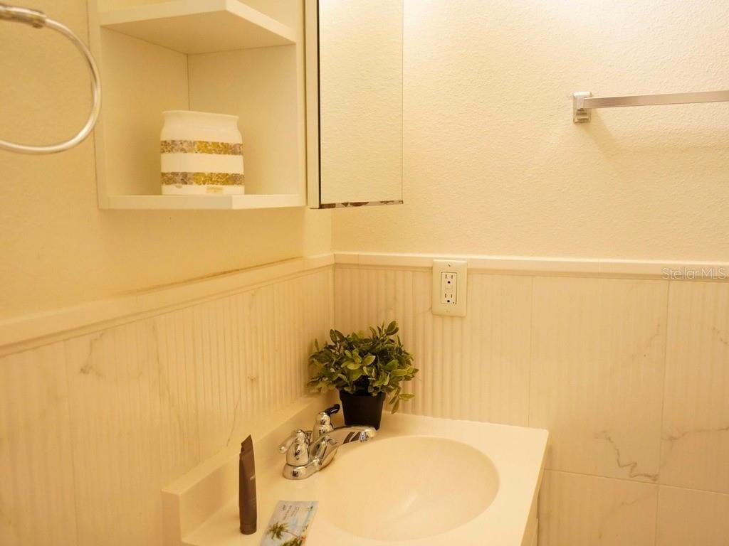 O6441245 Property Photo 24