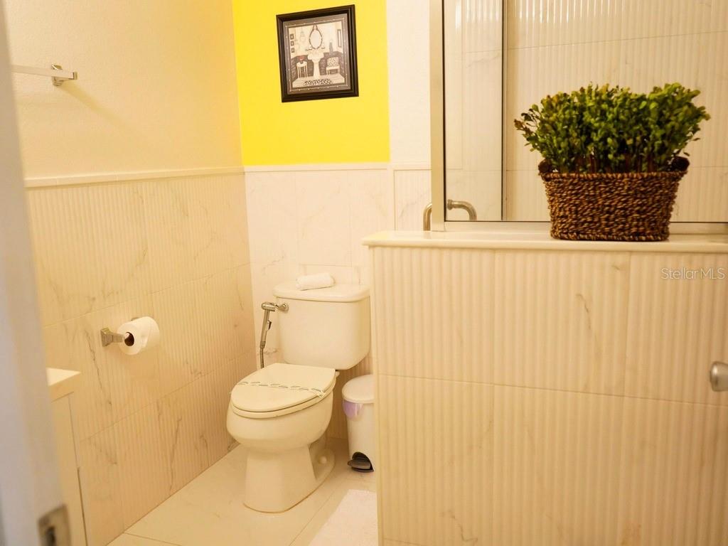 O6441245 Property Photo 25