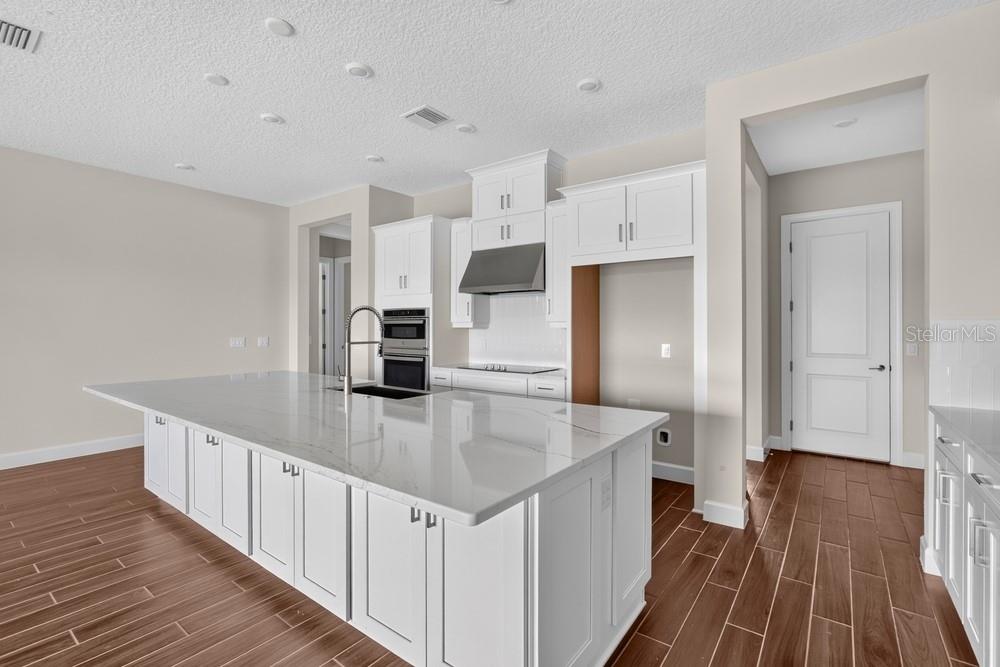 5683 Nevis Ter Property Photo 6