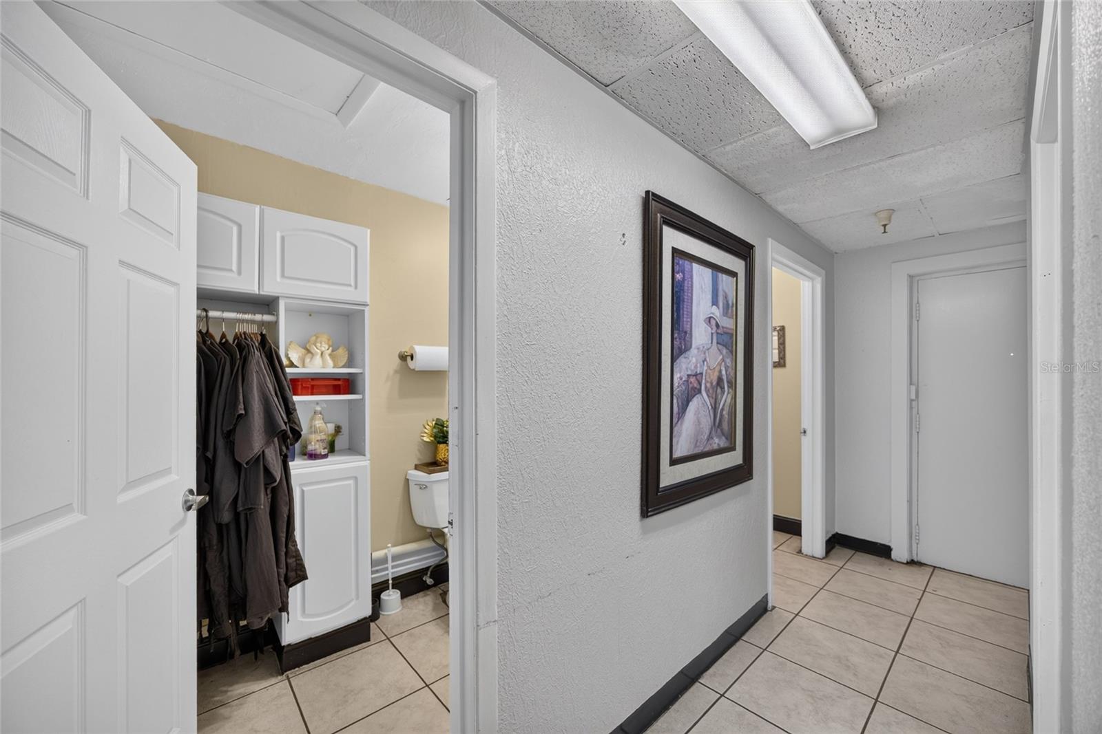 O6441280 Property Photo 22