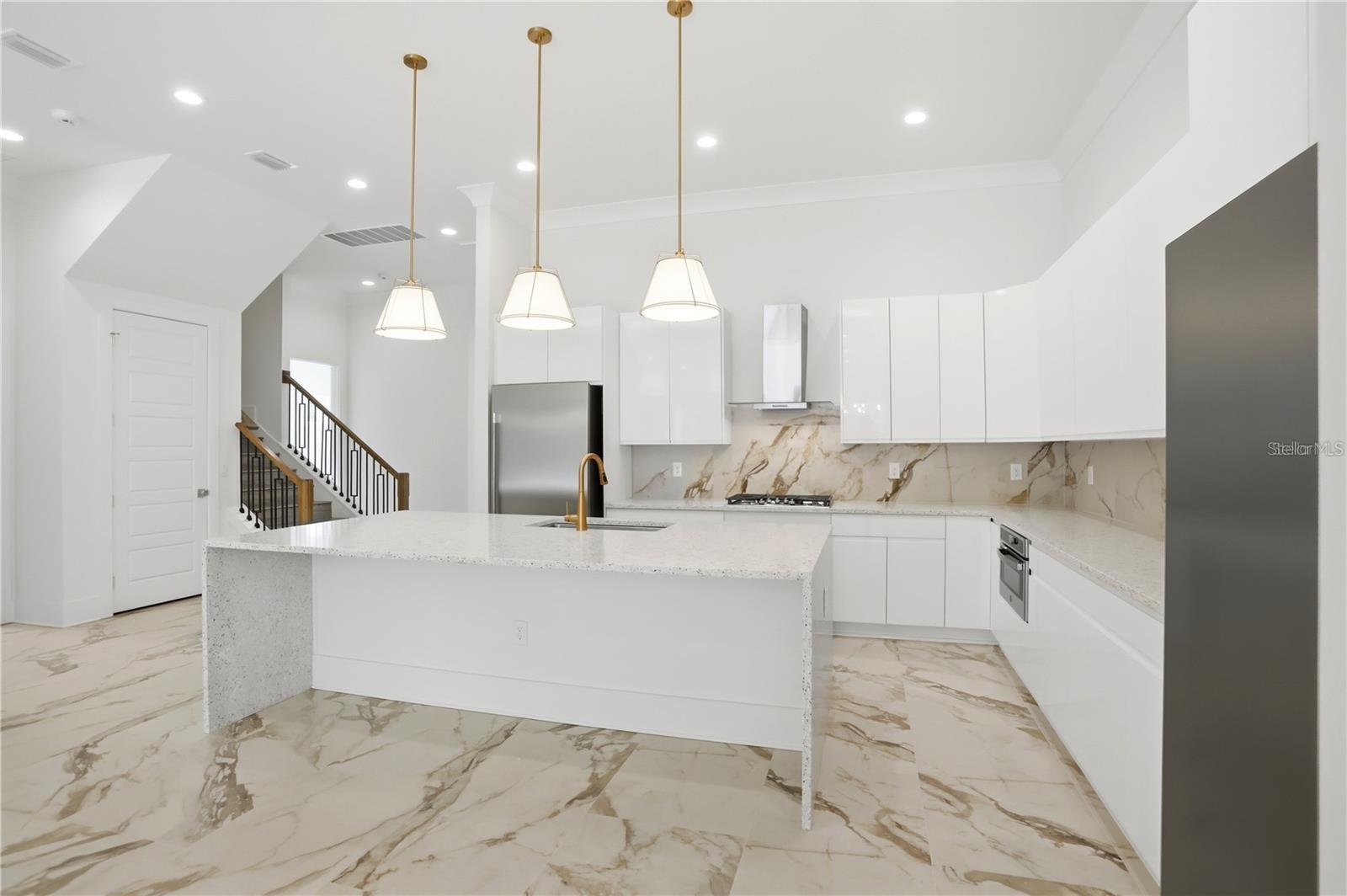 7626 Whitemarsh Way Property Photo 4