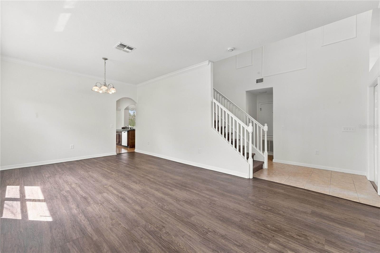 3247 Chessington Dr Property Photo 4
