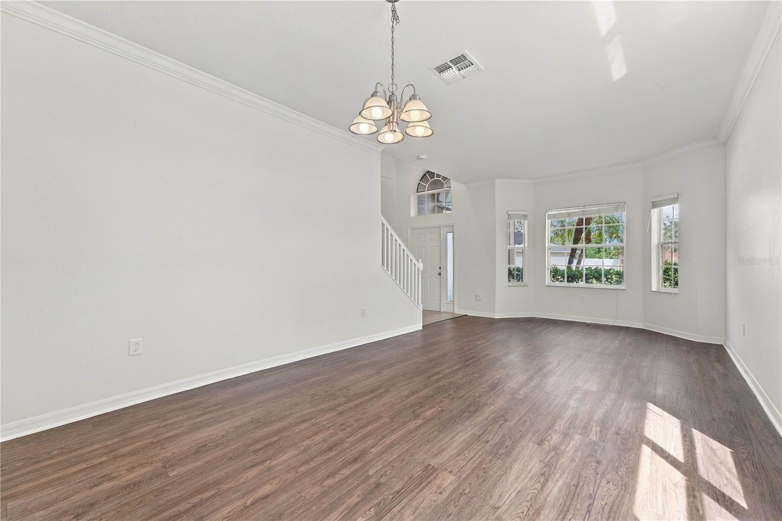 3247 Chessington Dr Property Photo 6