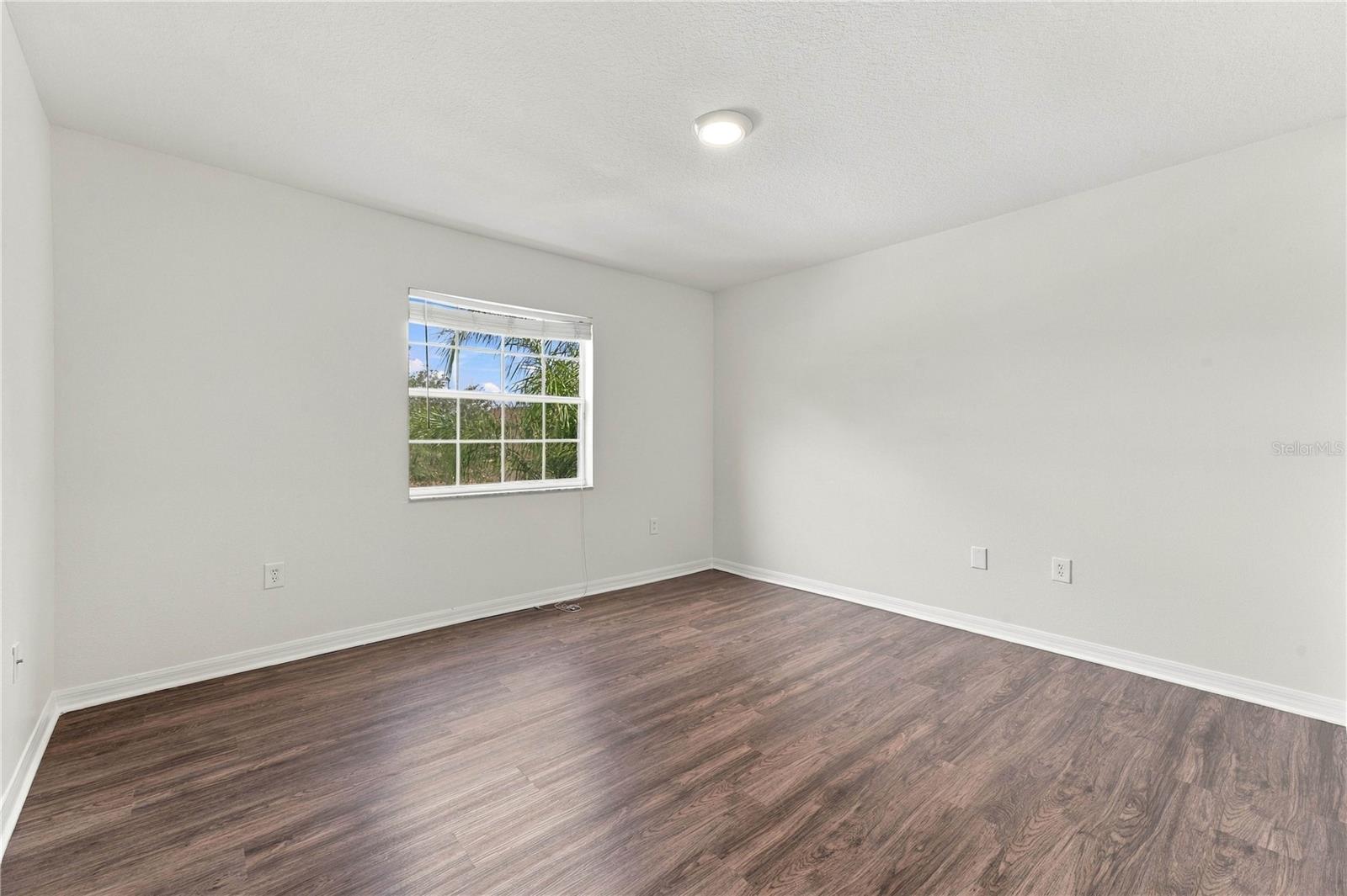 3247 Chessington Dr Property Photo 26