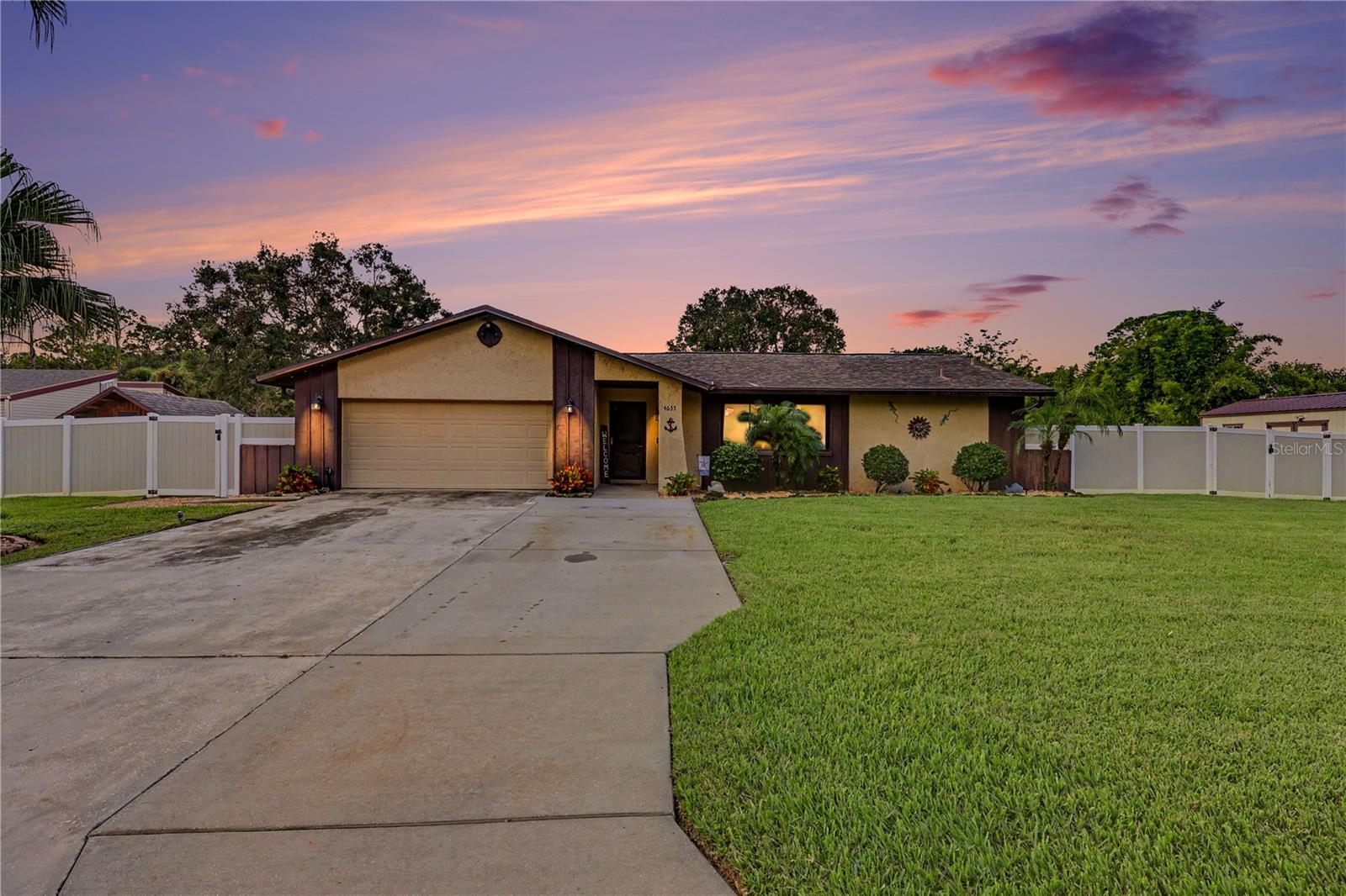 4635 N Friday Cir Property Photo 1