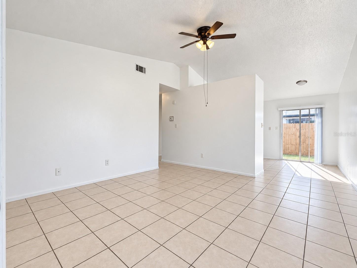3276 Split Willow Dr Property Photo 4
