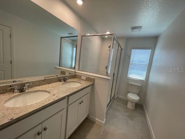 1136 Lakeshore Breeze Pl Property Photo 9