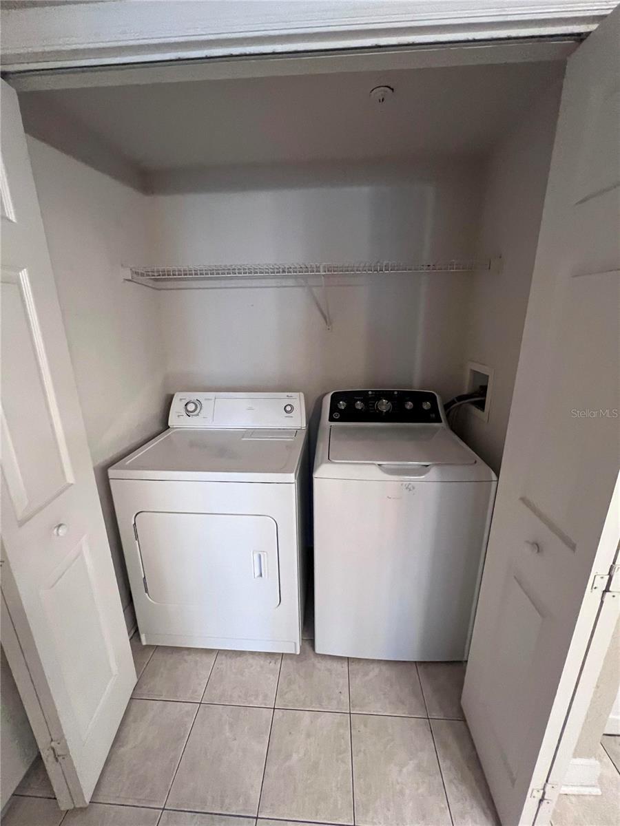 206 E South St #1033 Property Photo 8