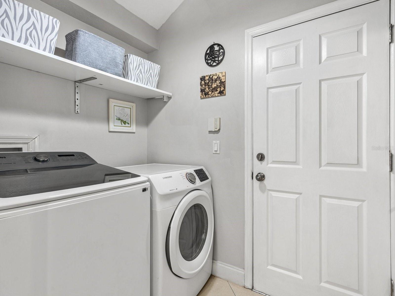 864 Bentley Green Cir Property Photo 28