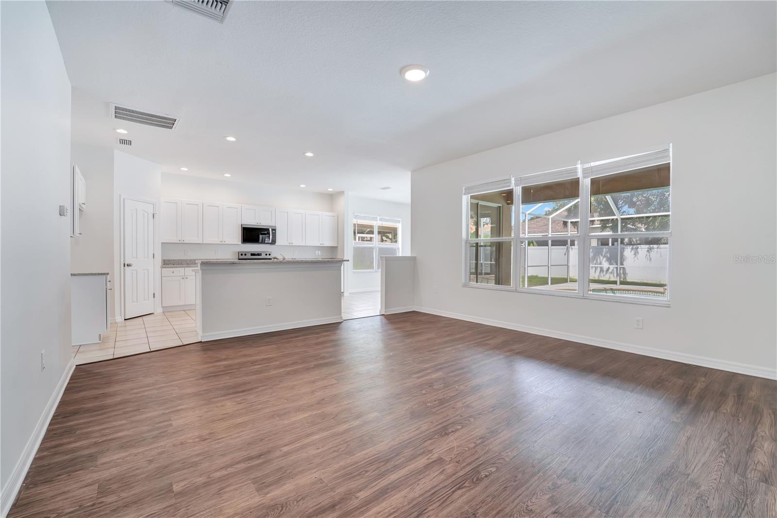 8218 Canary Canyon Way Property Photo 14