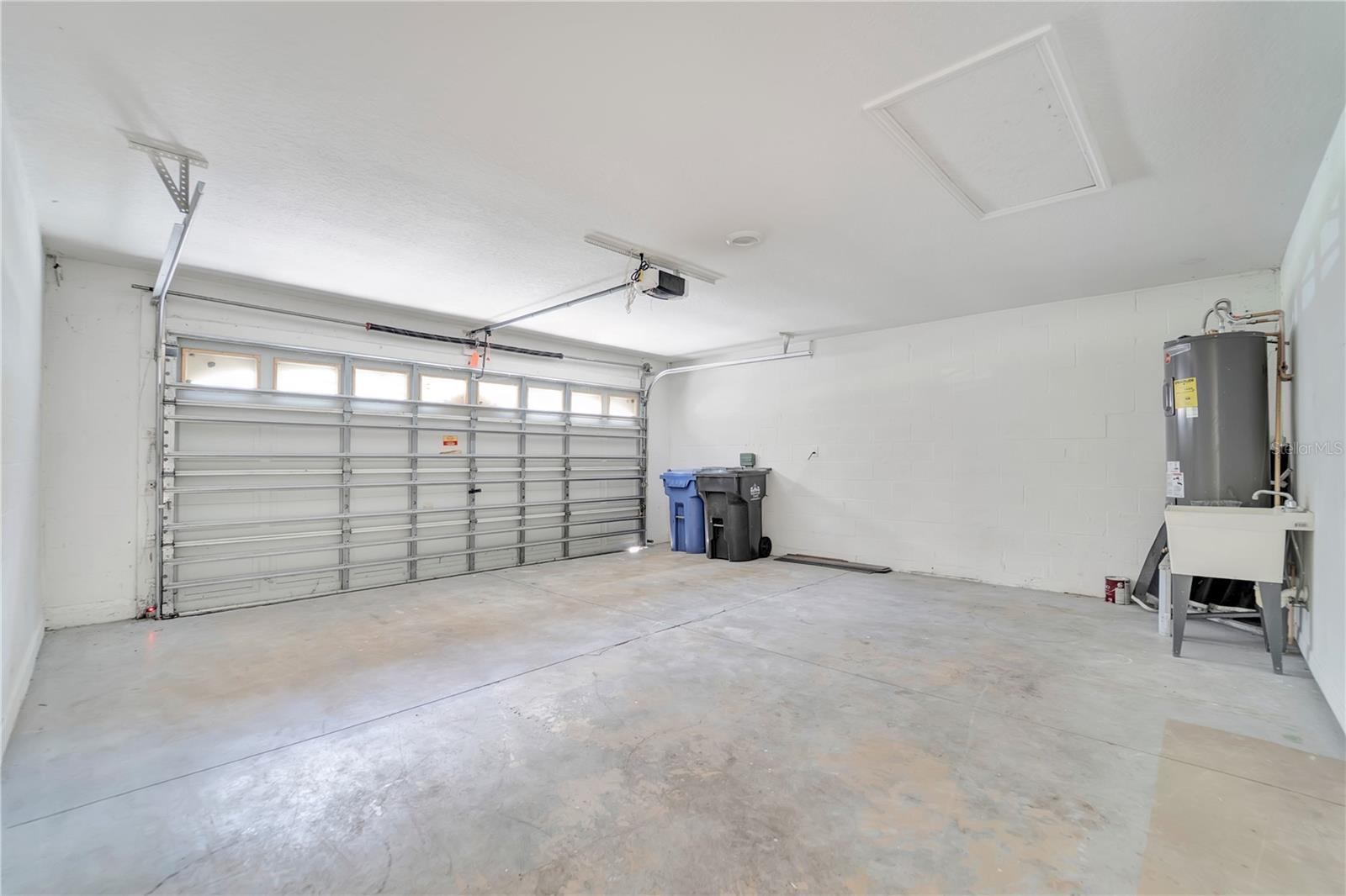 8218 Canary Canyon Way Property Photo 28