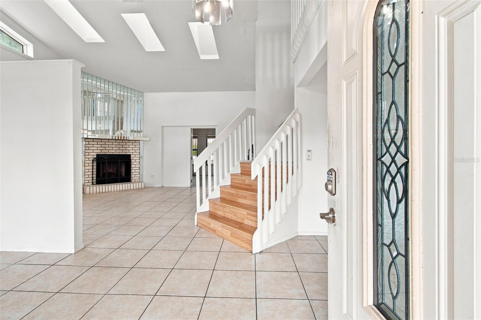 5676 Breckenridge Cir Property Photo 4