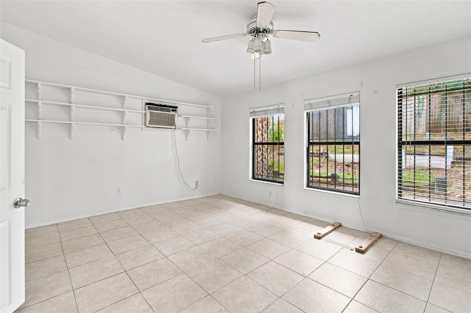 5676 Breckenridge Cir Property Photo 10