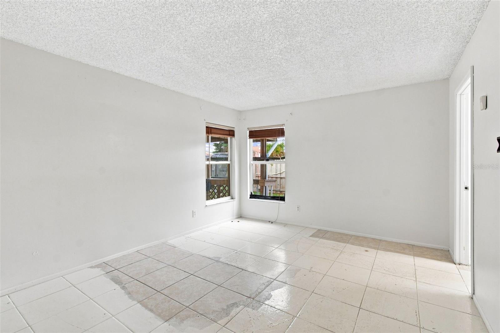 5676 Breckenridge Cir Property Photo 12
