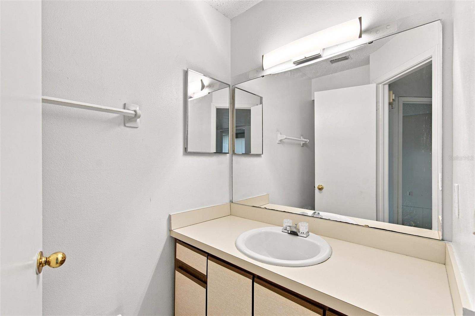 5676 Breckenridge Cir Property Photo 23