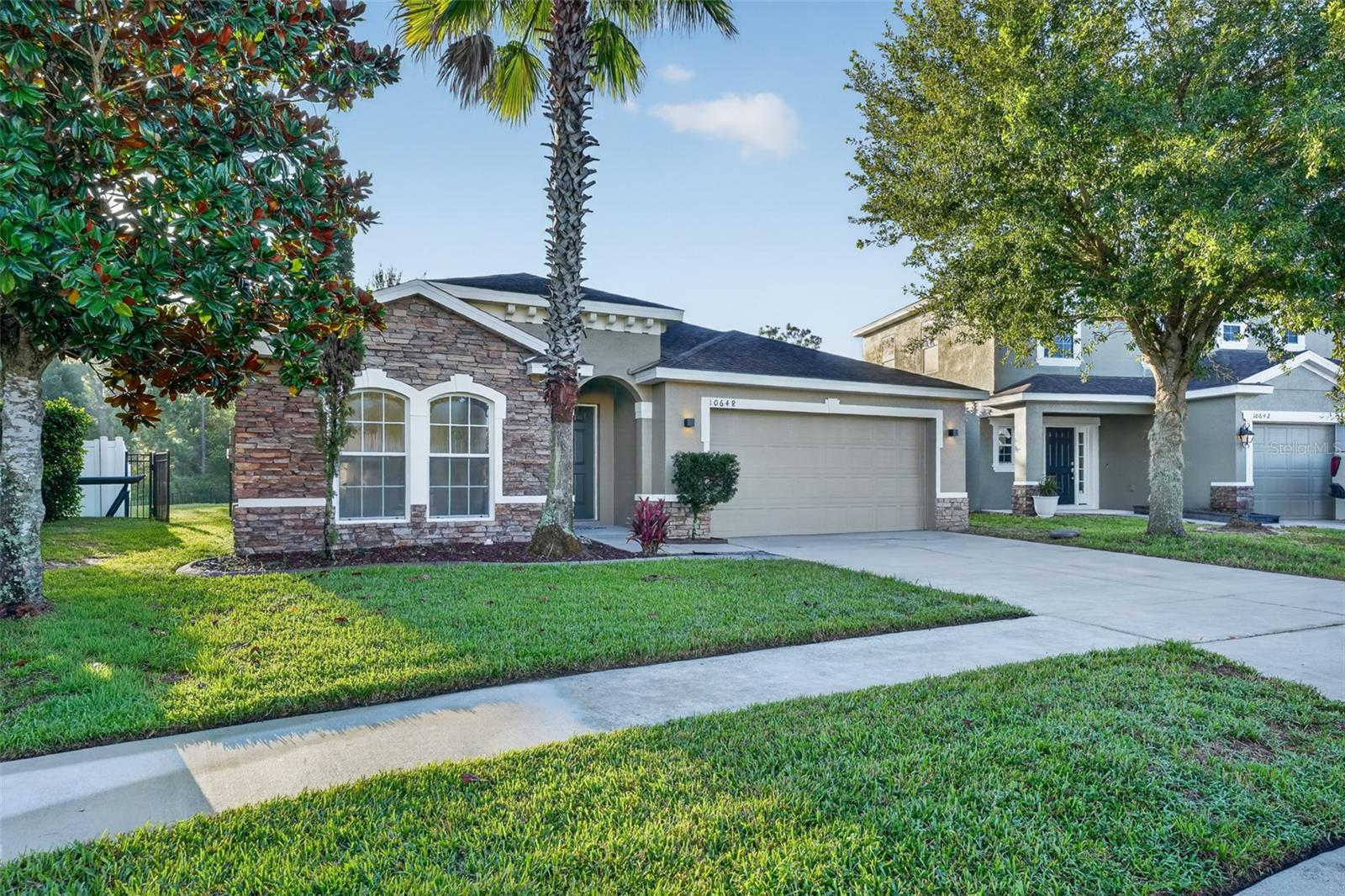 10648 Inside Loop Property Photo 1