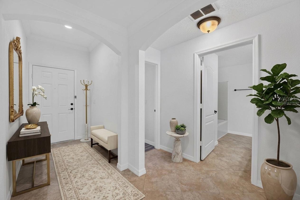 10648 Inside Loop Property Photo 5