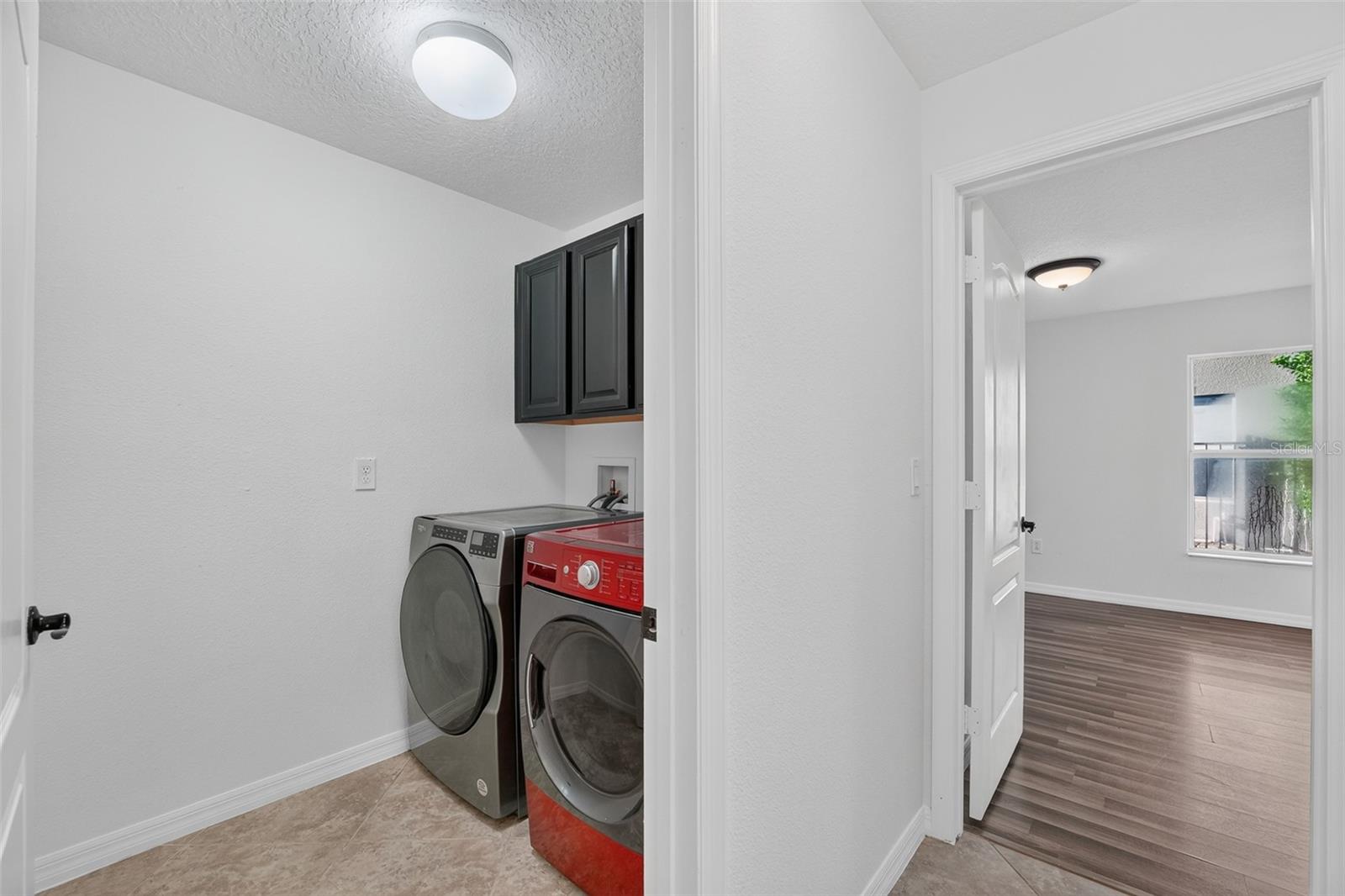 10648 Inside Loop Property Photo 17