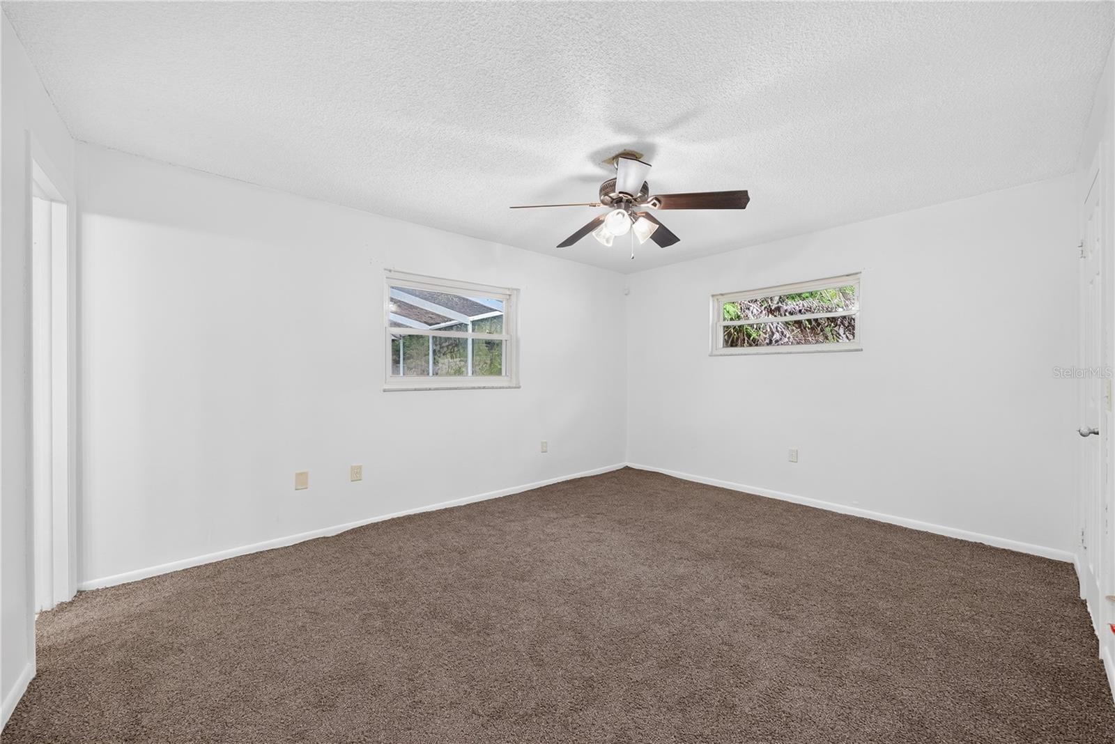 383 Palm Dr Property Photo 23